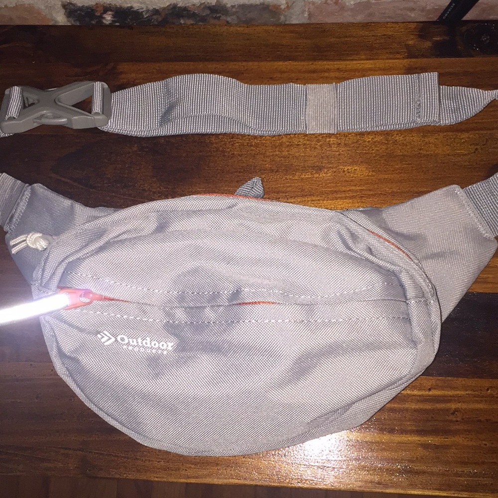 Hiking fanny pack